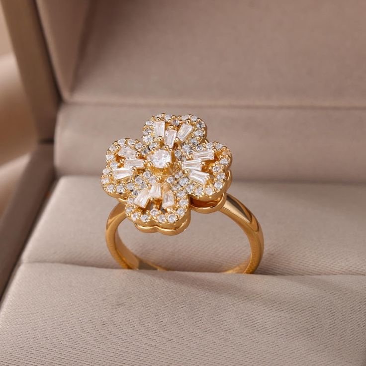 Anillo Trebol Corazon Giratorio + Caja de regalo